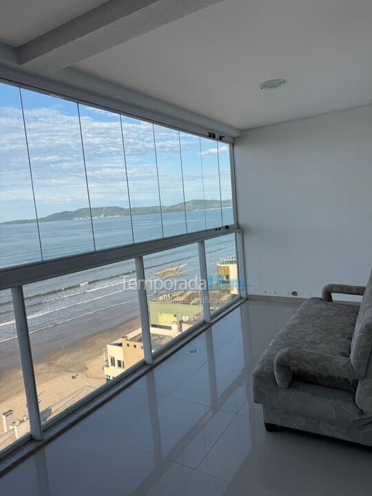 Apartment for vacation rental in Itapema (Meia Praia)
