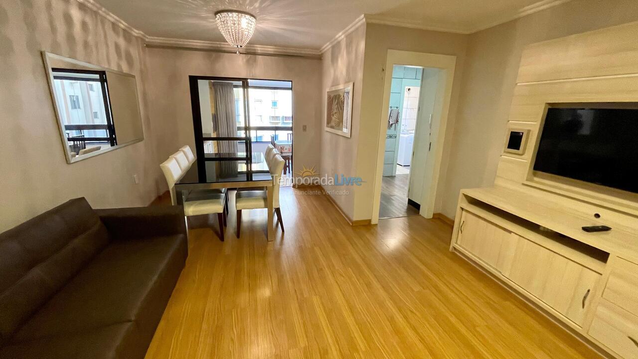 Apartamento para aluguel de temporada em Balneário Camboriú (Praia Central)