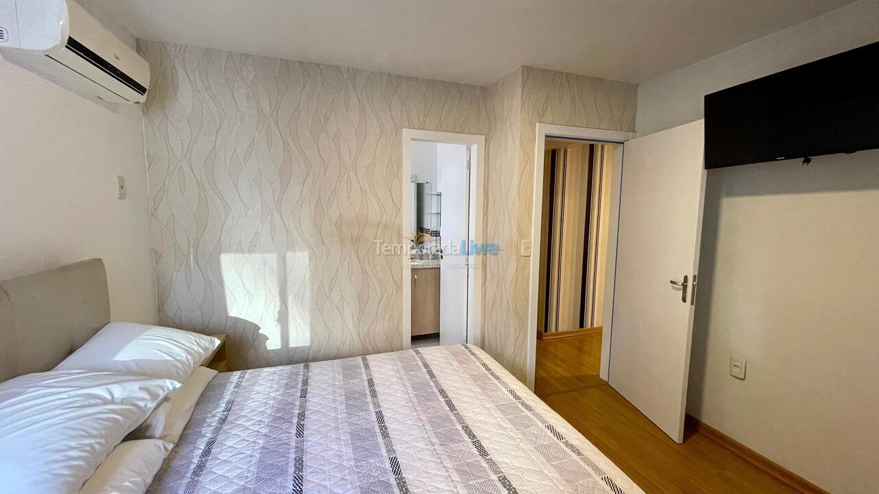 Apartamento para aluguel de temporada em Balneário Camboriú (Praia Central)