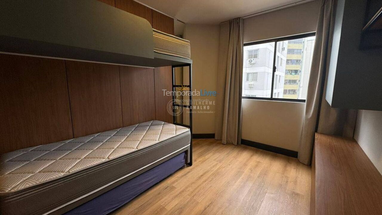 Apartamento para aluguel de temporada em Balneário Camboriú (Praia Central)