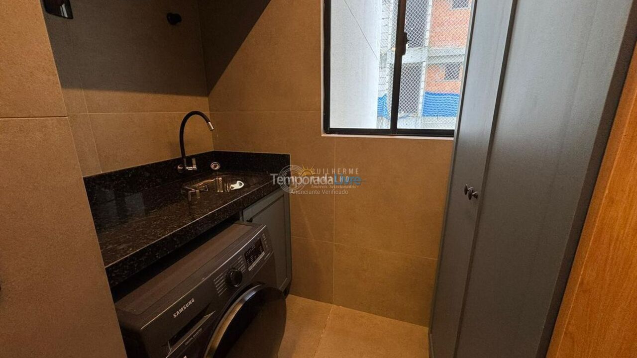 Apartamento para aluguel de temporada em Balneário Camboriú (Praia Central)