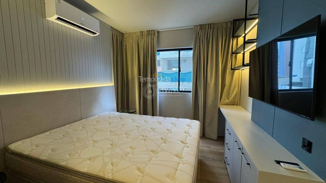 Apartamento para aluguel de temporada em Balneário Camboriú (Praia Central)