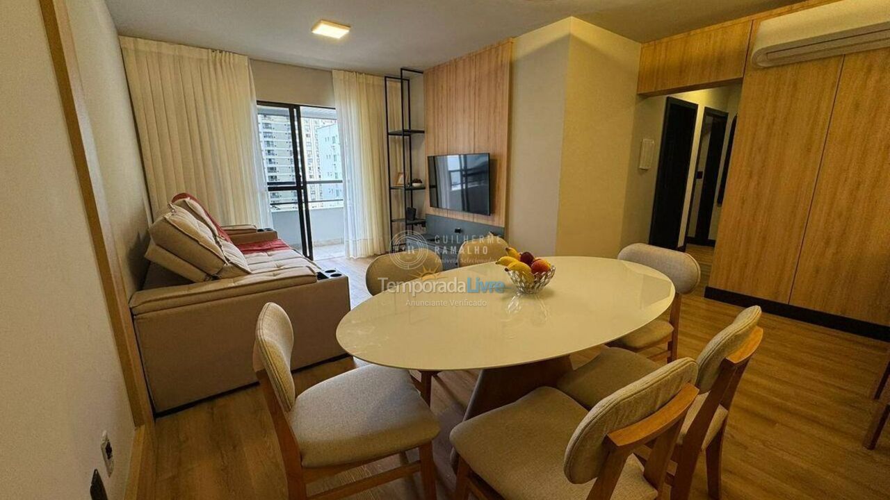 Apartamento para aluguel de temporada em Balneário Camboriú (Praia Central)