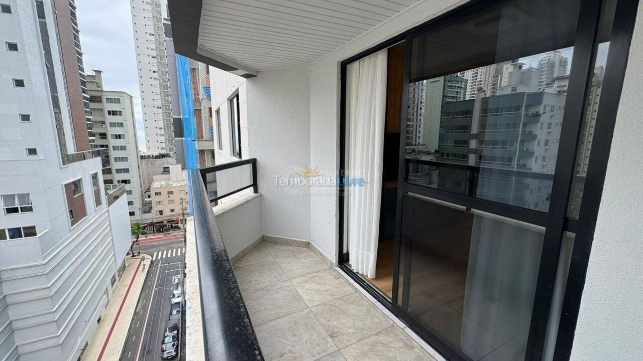 Apartamento para aluguel de temporada em Balneário Camboriú (Praia Central)