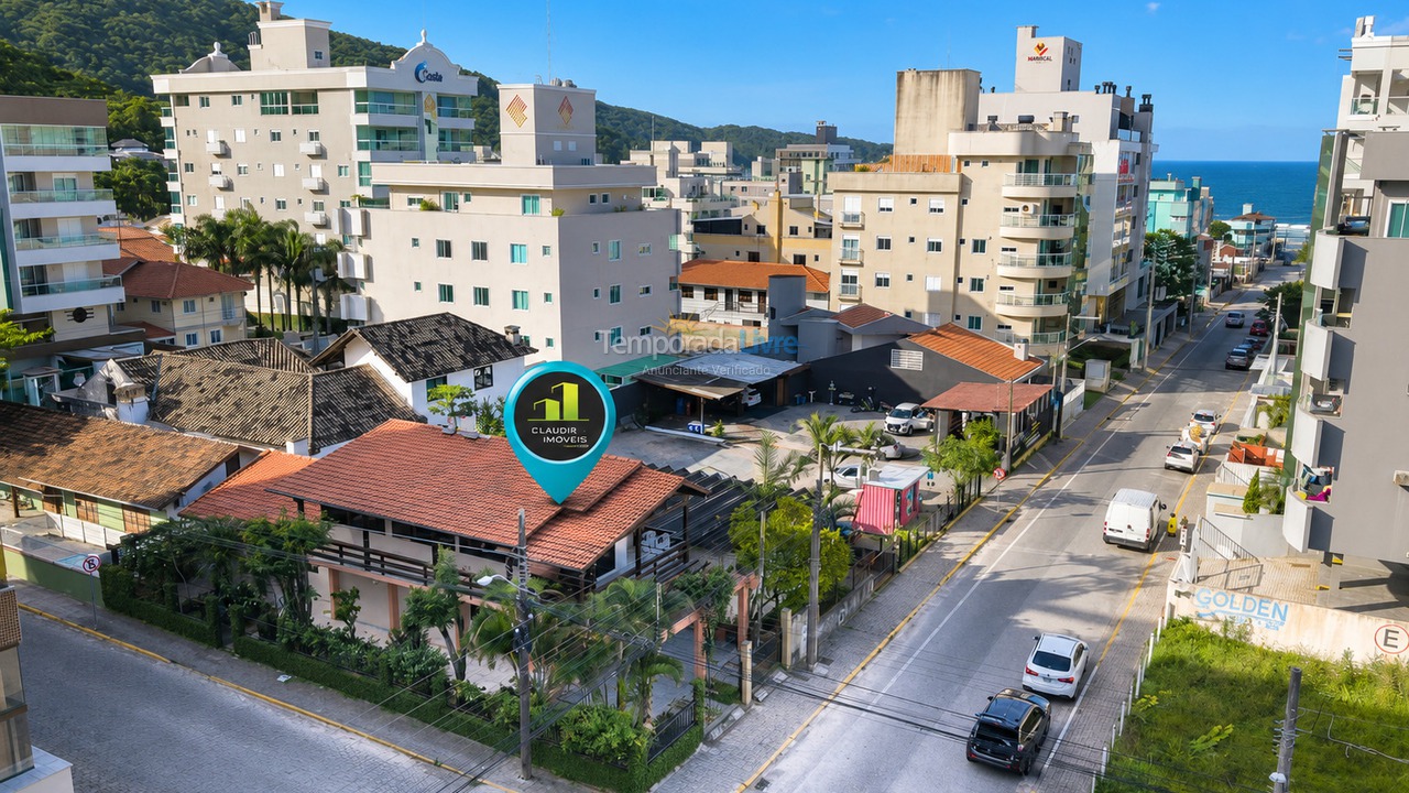 Casa para alquiler de vacaciones em Bombinhas (Praia de Bombas)