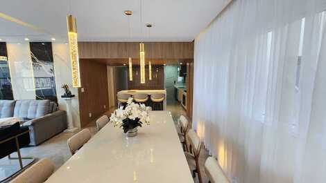 Renovated 4 bedrooms with side sea view and balcony.