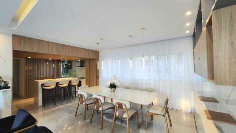 Renovated 4 bedrooms with side sea view and balcony.