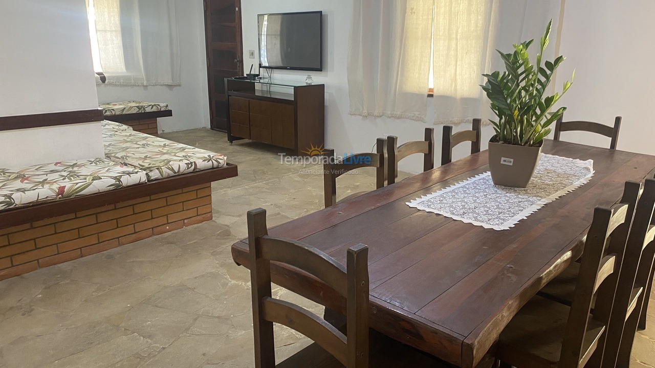 Casa para aluguel de temporada em Iguaba Grande (Ubá)