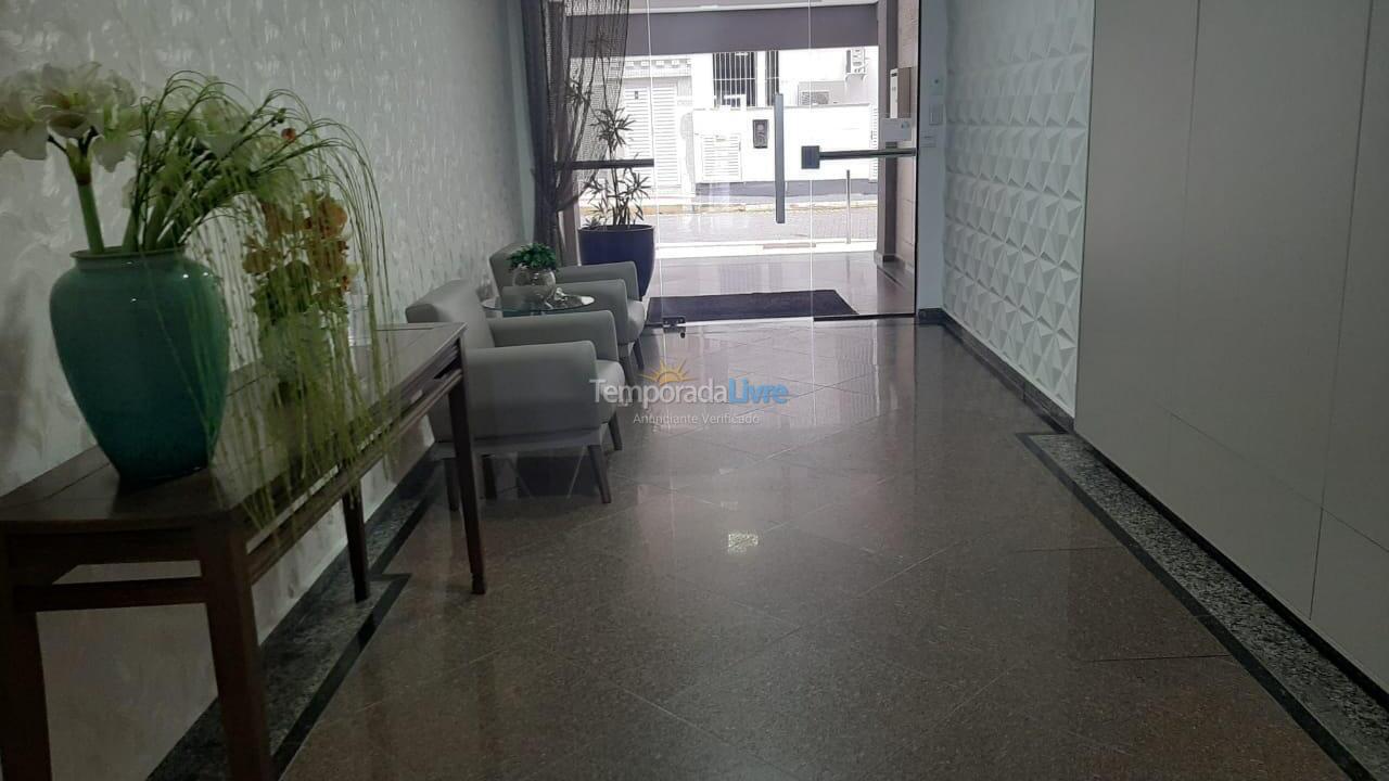 Apartamento para alquiler de vacaciones em Itapema (Meia Praia)