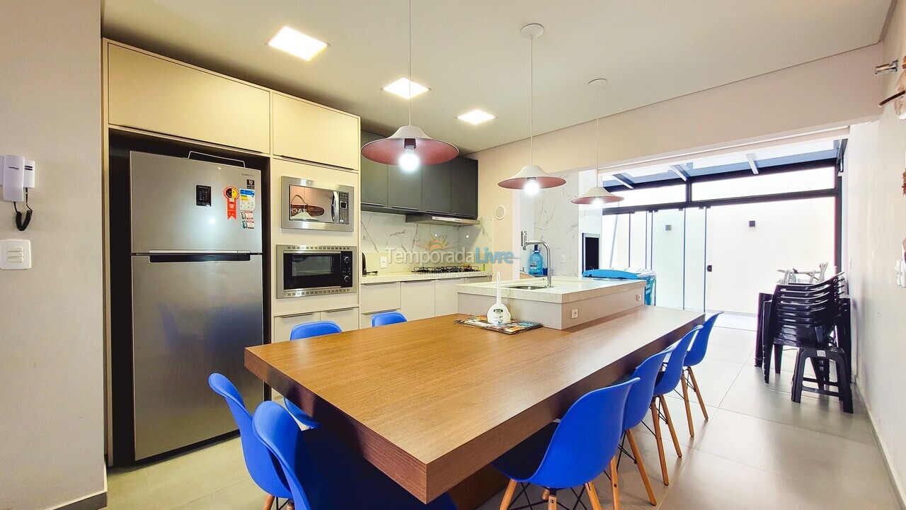 House for vacation rental in São Francisco do Sul (Prainha)
