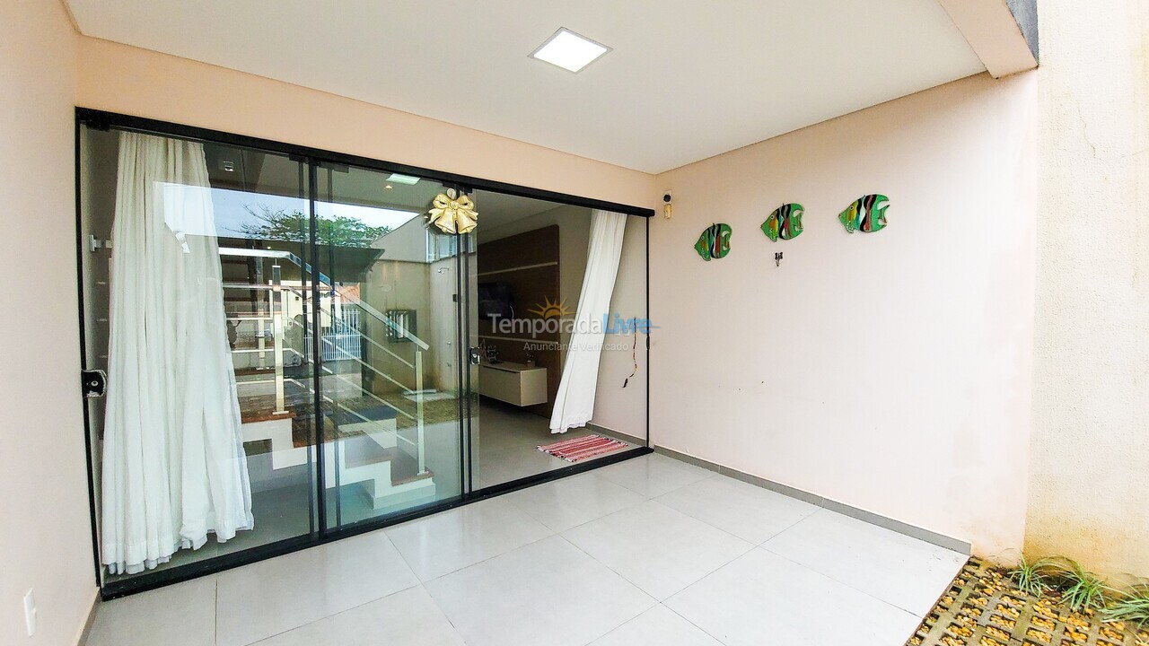 House for vacation rental in São Francisco do Sul (Prainha)