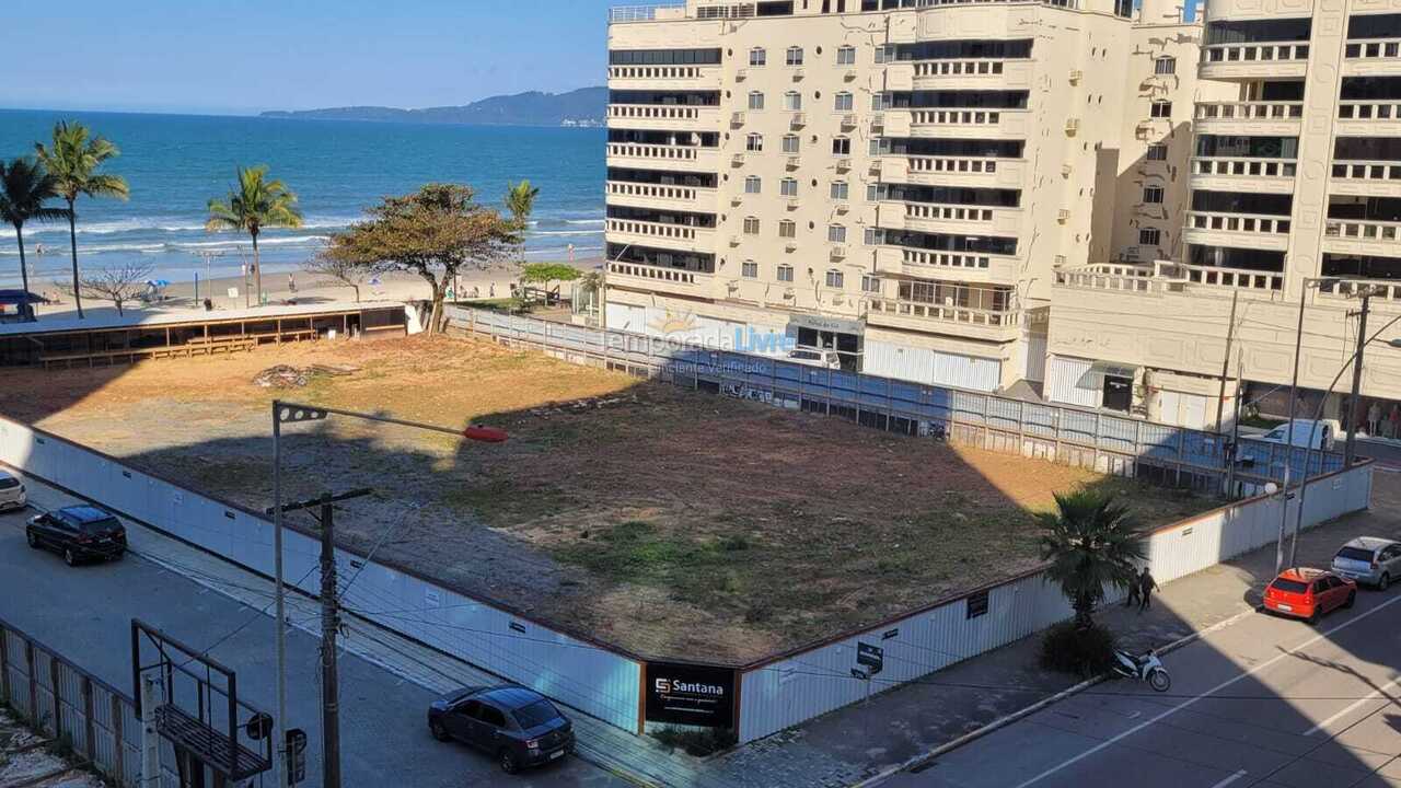 Apartment for vacation rental in Itapema (Meia Praia)