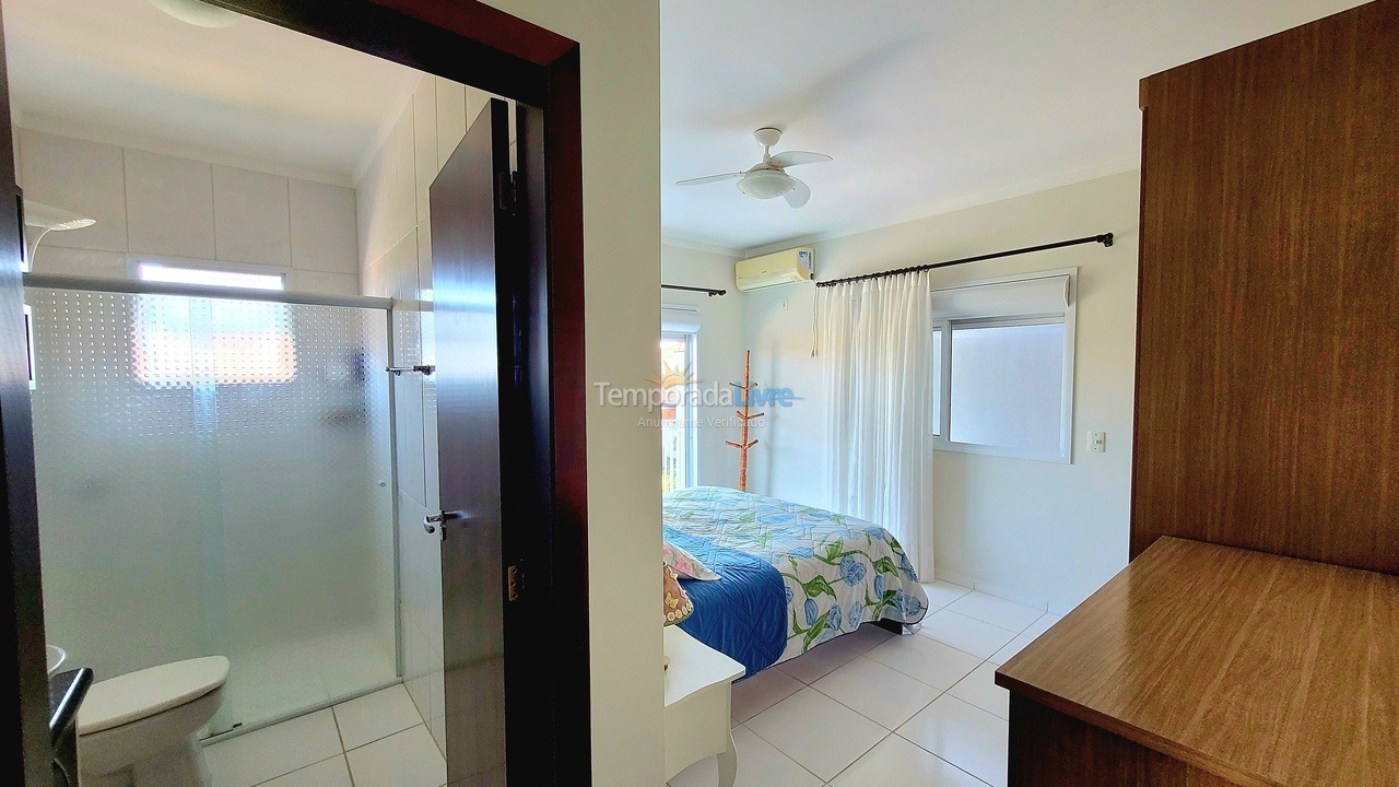 Casa para aluguel de temporada em São Francisco do Sul (Ubatuba)