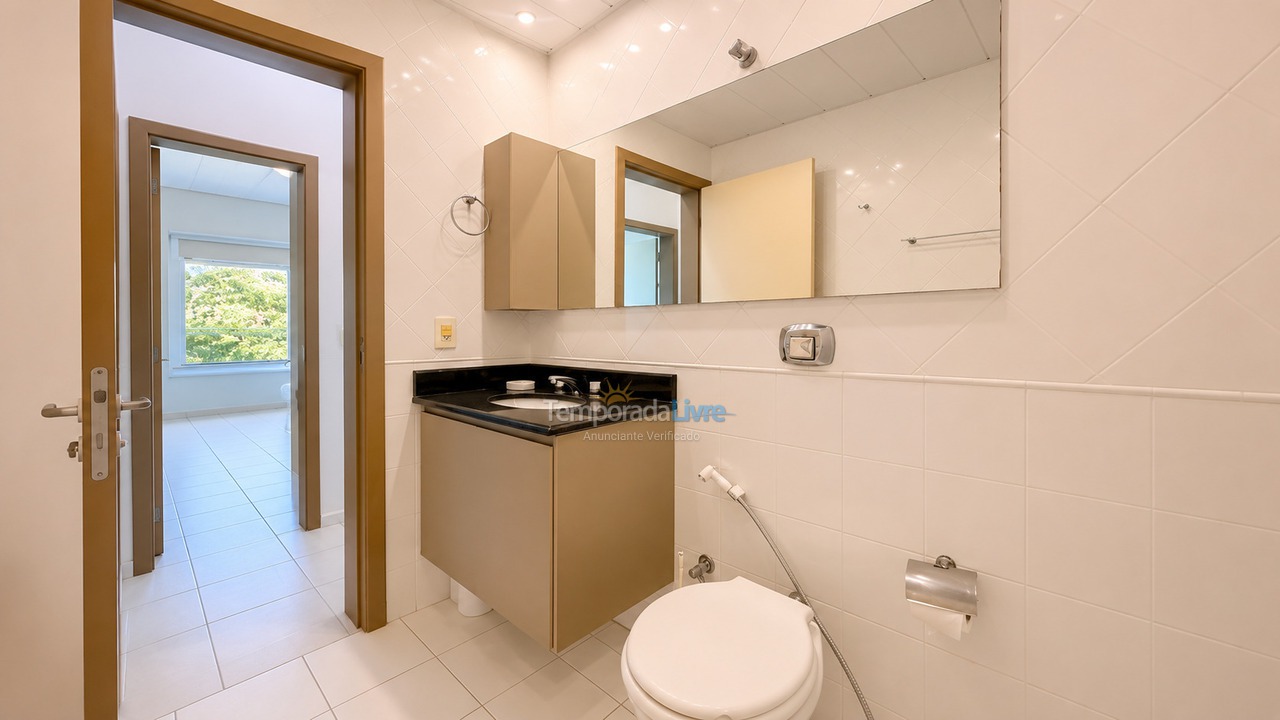 Apartamento para aluguel de temporada em Florianopolis (Canasvieiras)