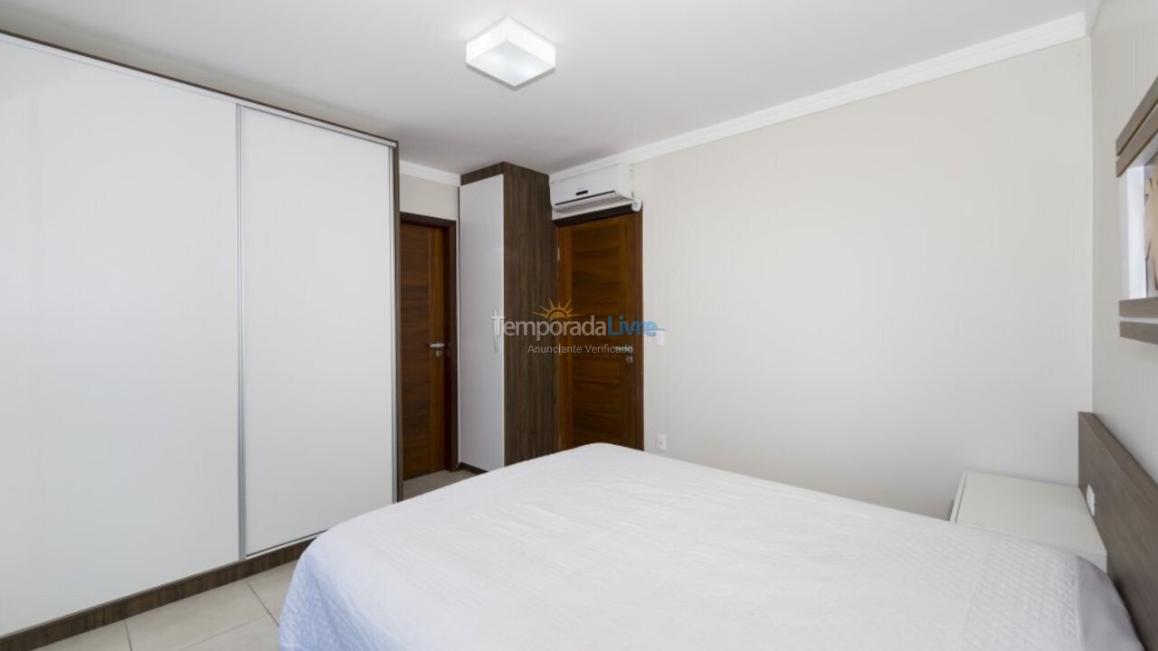 Casa para aluguel de temporada em Bombinhas (Praia de Bombas)