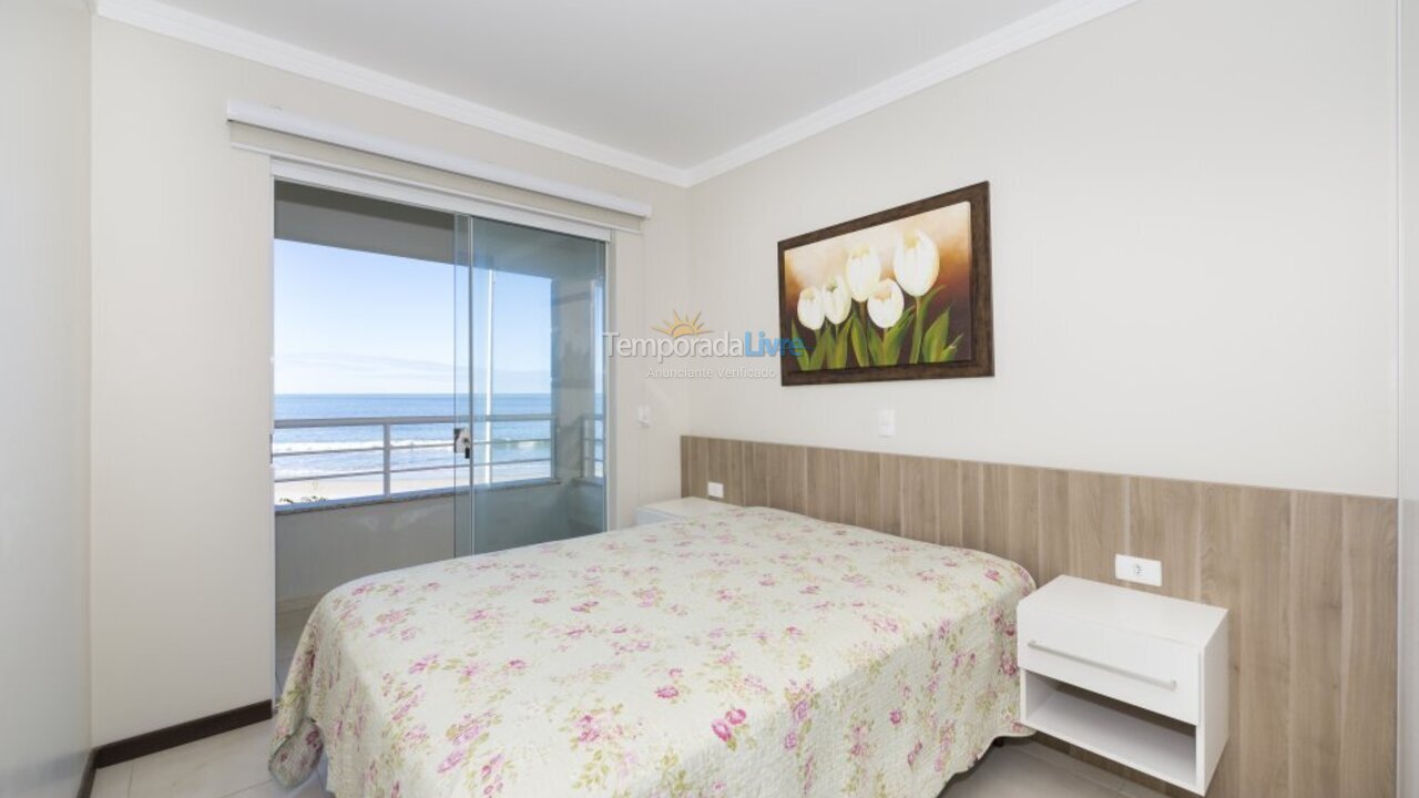 Casa para aluguel de temporada em Bombinhas (Praia de Bombas)