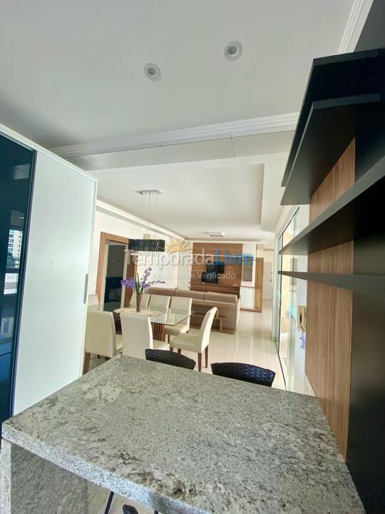 Apartamento para aluguel de temporada em Itapema (Meia Praia)