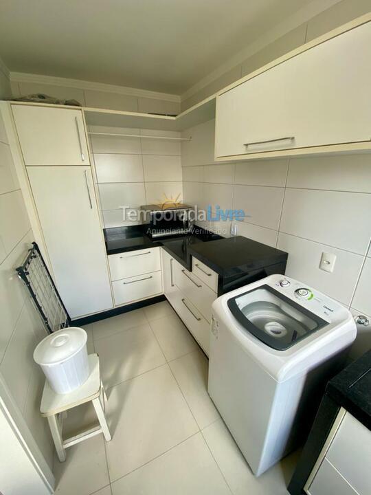 Apartamento para aluguel de temporada em Itapema (Meia Praia)