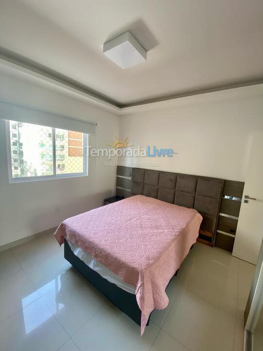 Apartamento para aluguel de temporada em Itapema (Meia Praia)