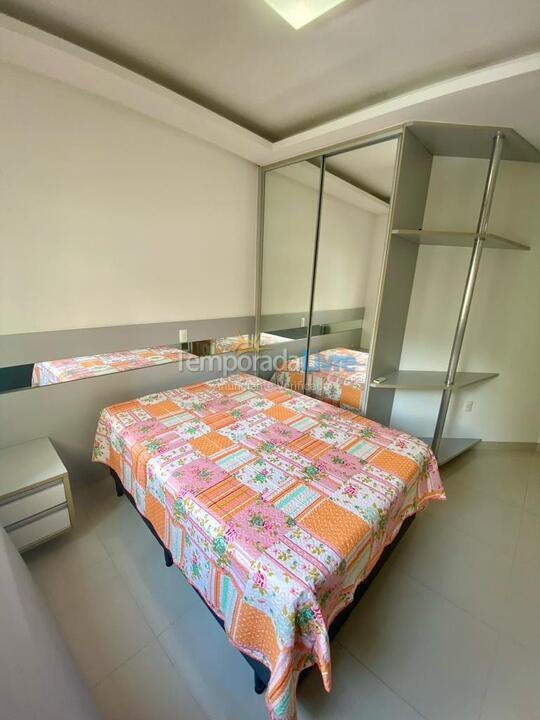 Apartamento para aluguel de temporada em Itapema (Meia Praia)