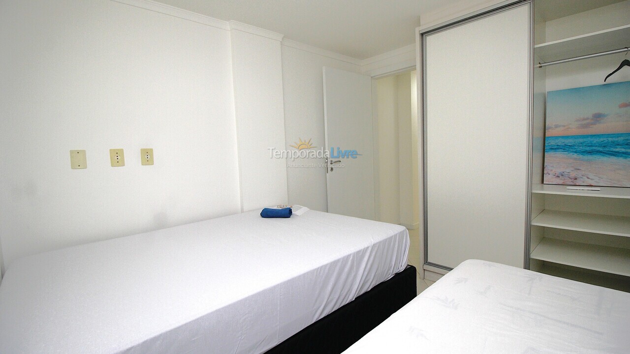 Apartamento para aluguel de temporada em Bombinhas (Praia de Quatro Ilhas)
