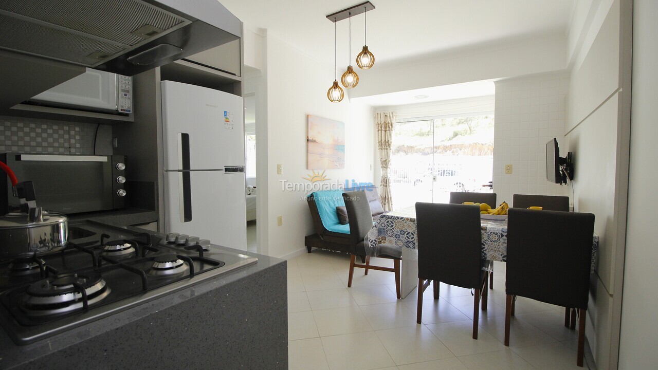 Apartamento para aluguel de temporada em Bombinhas (Praia de Quatro Ilhas)