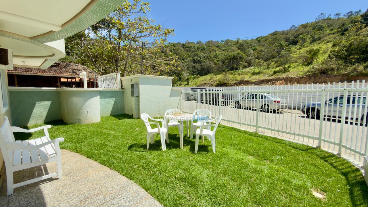 Apartamento para aluguel de temporada em Bombinhas (Praia de Quatro Ilhas)