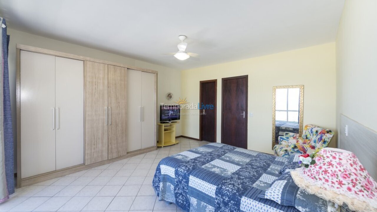 Apartamento para alquiler de vacaciones em Bombinhas (Praia de Bombas)