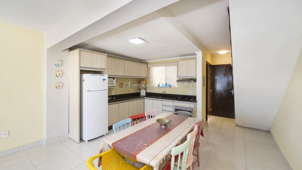 Apartamento para alquiler de vacaciones em Bombinhas (Praia de Bombas)