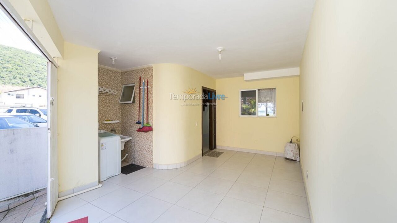 Apartamento para alquiler de vacaciones em Bombinhas (Praia de Bombas)