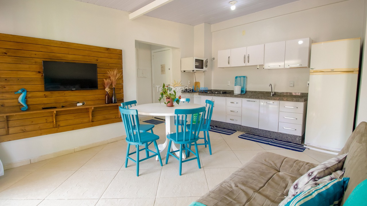 Apartamento para alquiler de vacaciones em Bombinhas (Praia de Quatro Ilhas)