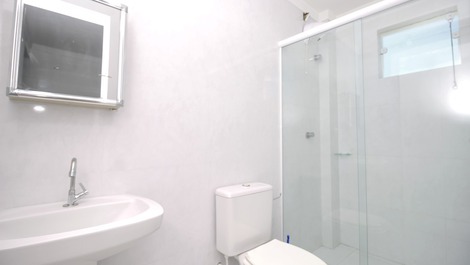 Apartamento con 2 suites y vista al mar en la playa de 4 islas.