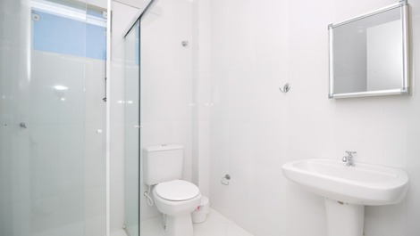Apartamento con 2 suites y vista al mar en la playa de 4 islas.