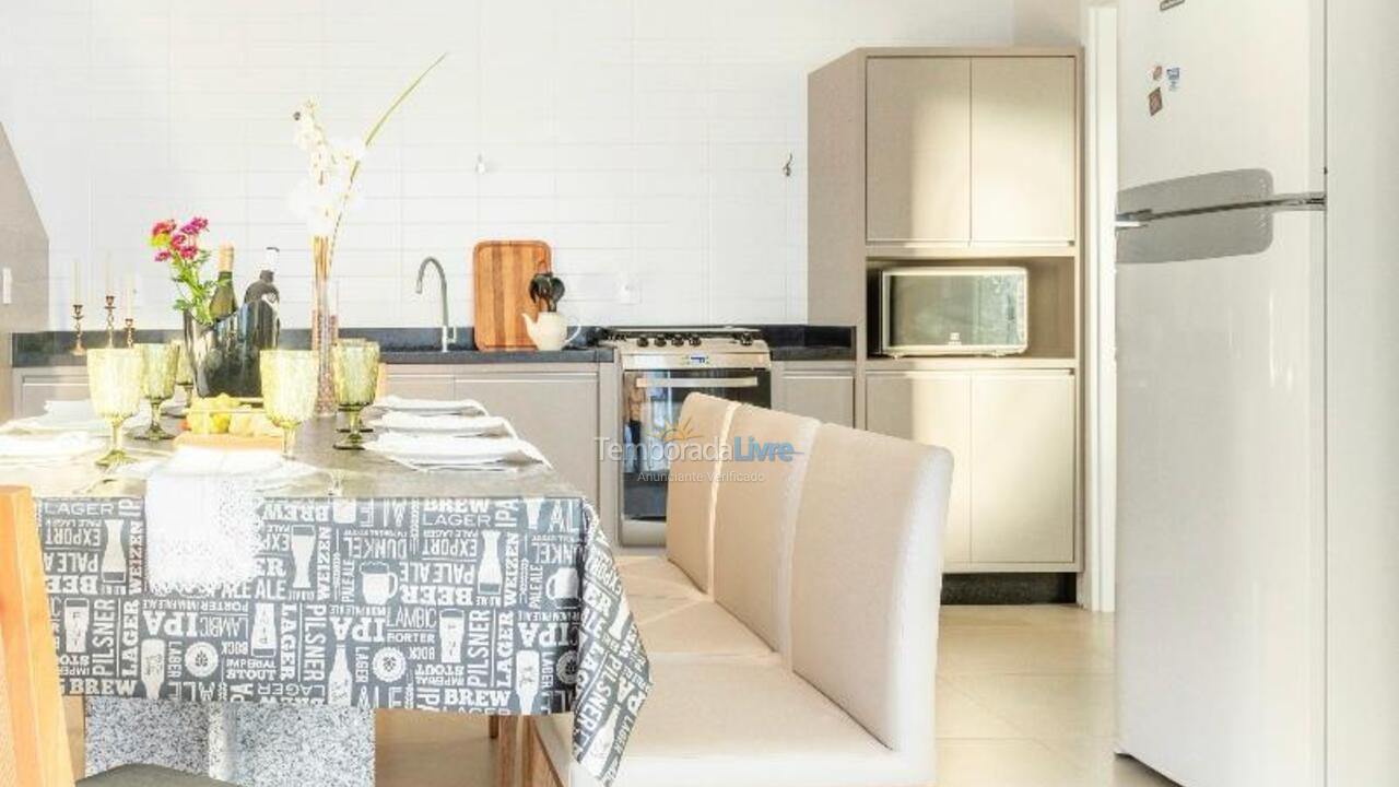 Casa para alquiler de vacaciones em Florianópolis (Praia da Daniela)