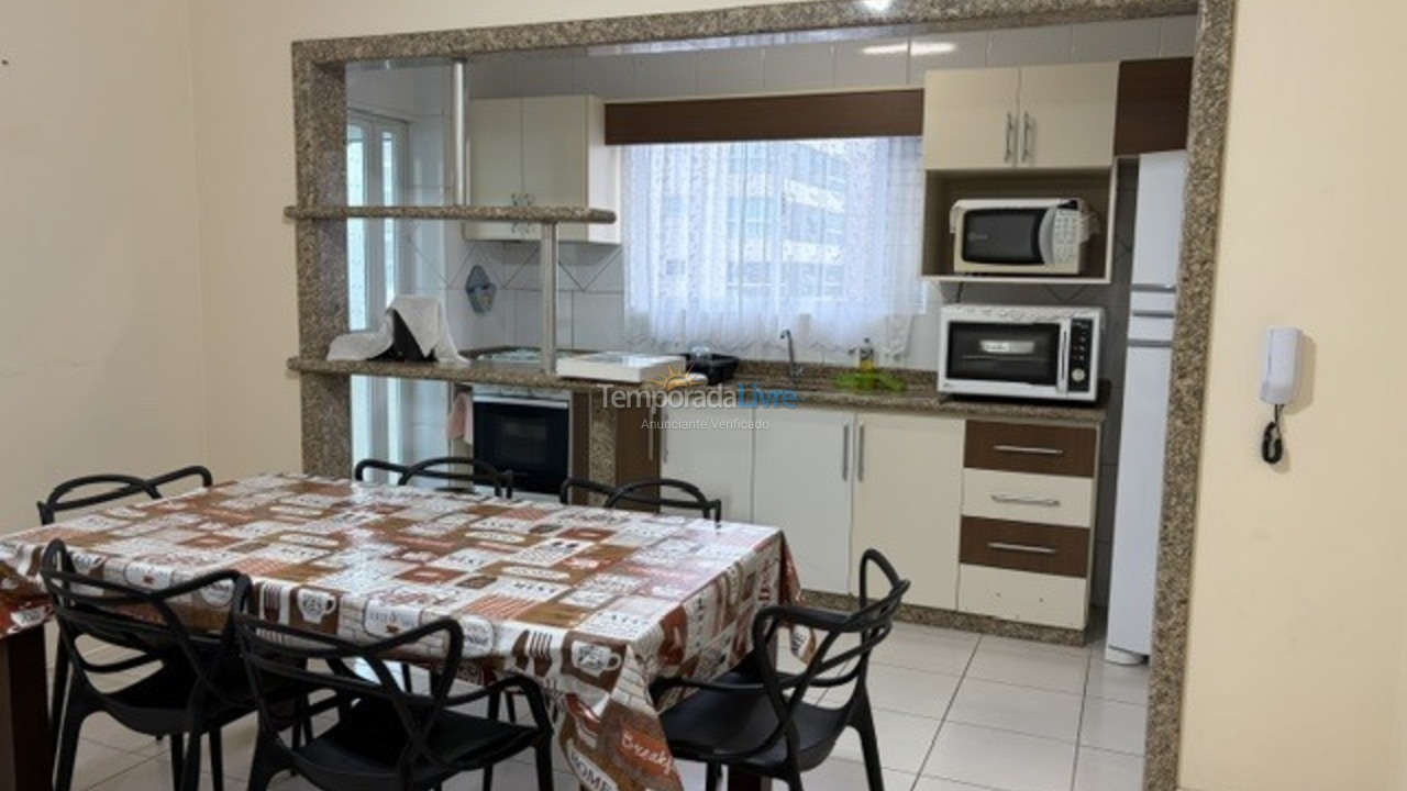 Apartamento para aluguel de temporada em Itapema (Meia Praia)