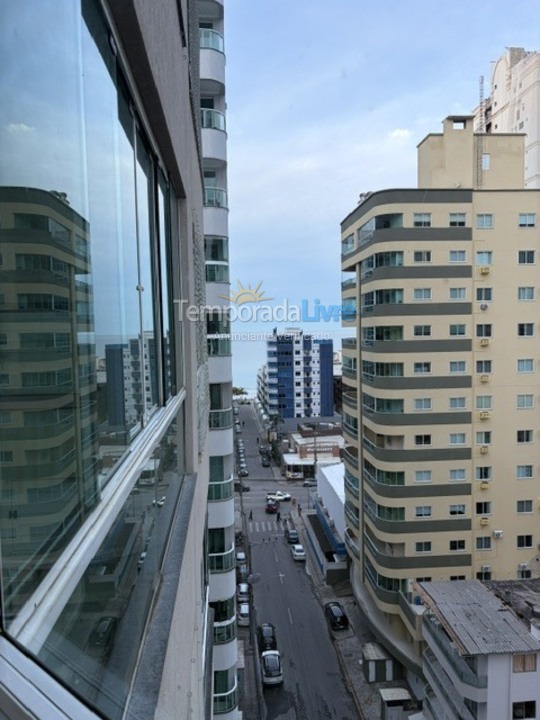 Apartamento para aluguel de temporada em Itapema (Meia Praia)