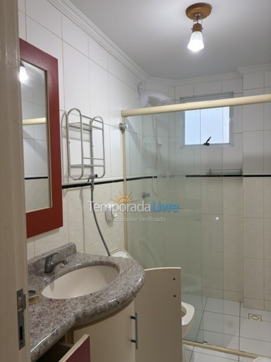 Apartamento para aluguel de temporada em Itapema (Meia Praia)