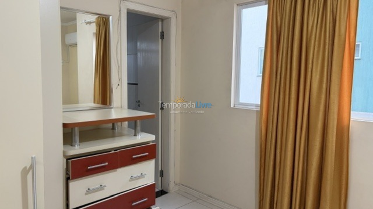 Apartamento para aluguel de temporada em Itapema (Meia Praia)