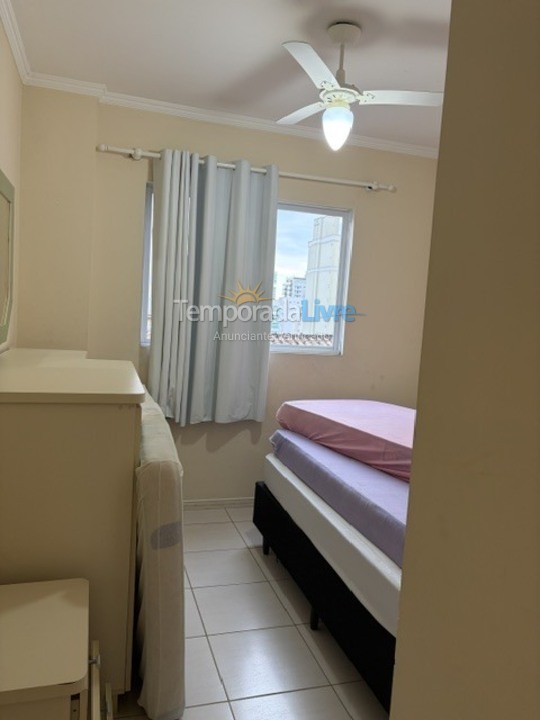 Apartamento para aluguel de temporada em Itapema (Meia Praia)