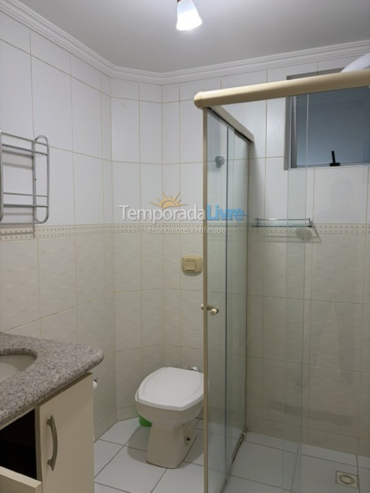 Apartamento para aluguel de temporada em Itapema (Meia Praia)
