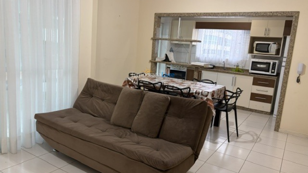 Apartamento para aluguel de temporada em Itapema (Meia Praia)