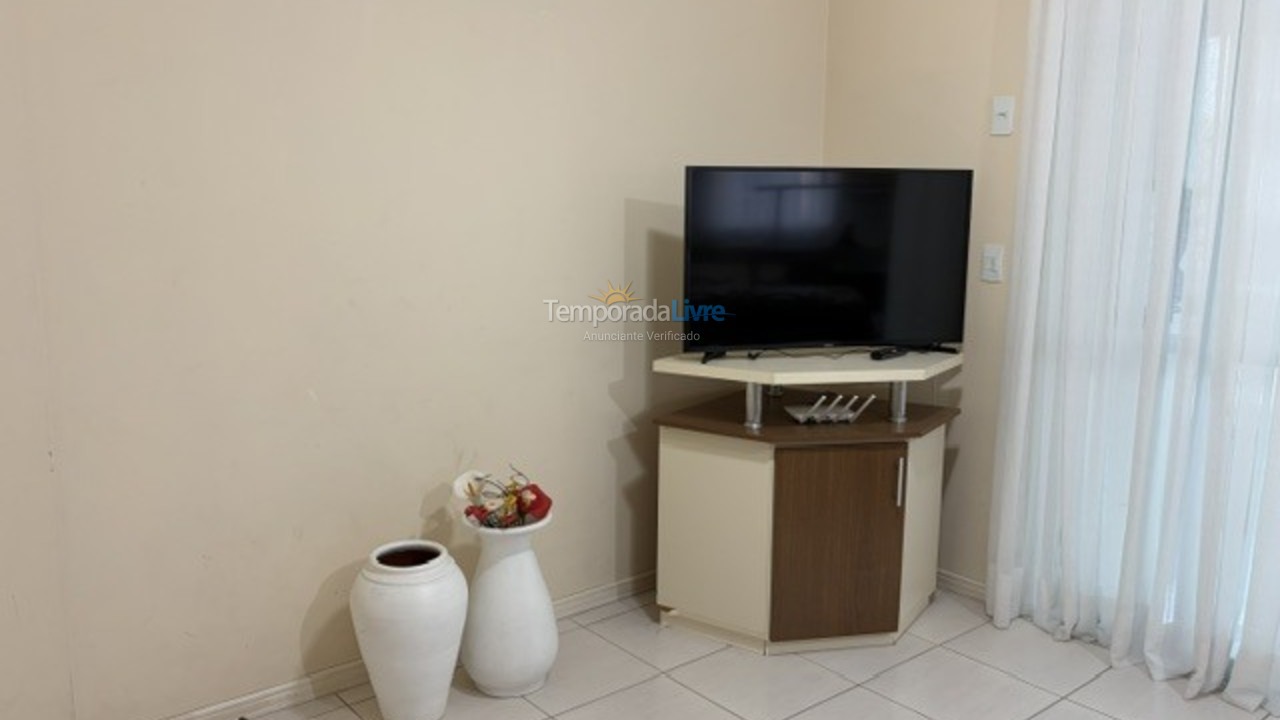 Apartamento para aluguel de temporada em Itapema (Meia Praia)