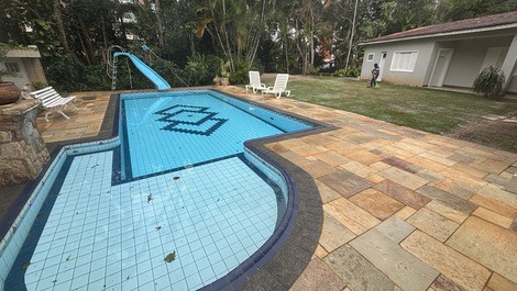 House in Riviera near the beach
