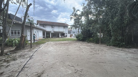 House in Riviera near the beach