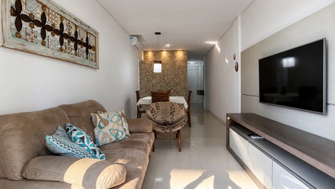 249 - Apartamento 2 dormitórios para 4 pessoas na Praia de Bombinhas