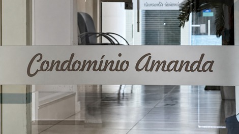 249 - Apartamento 2 dormitórios para 4 pessoas na Praia de Bombinhas