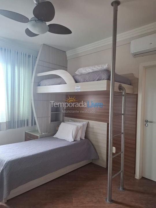 Apartamento para aluguel de temporada em Itapema (Meia Praia)