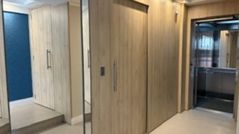 3 BEDROOM APARTMENT, 1 SUITE