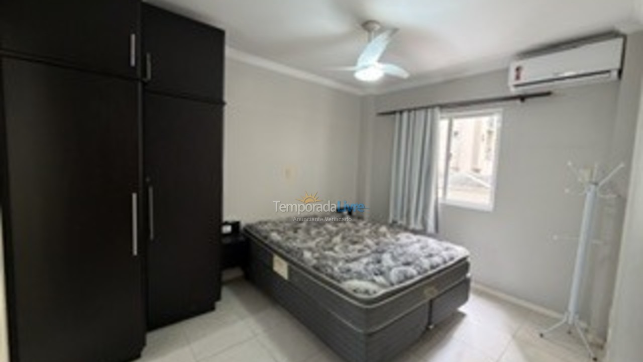 Apartment for vacation rental in Itapema (Meia Praia)