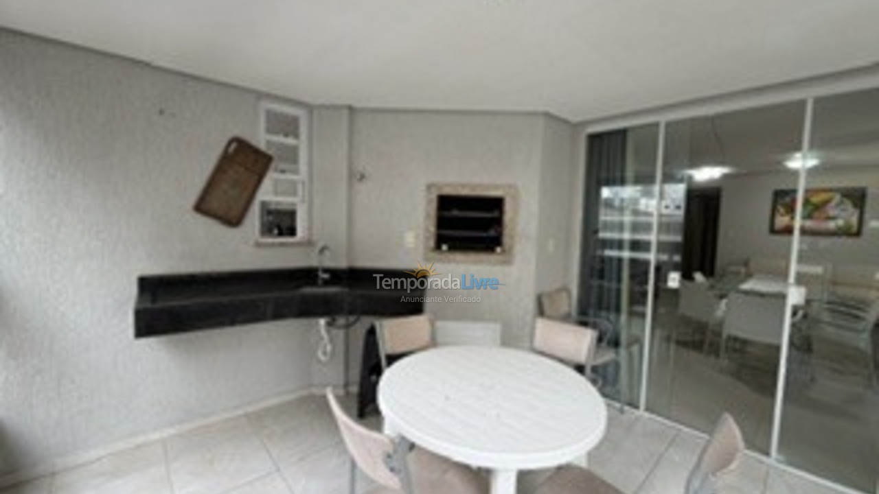 Apartment for vacation rental in Itapema (Meia Praia)